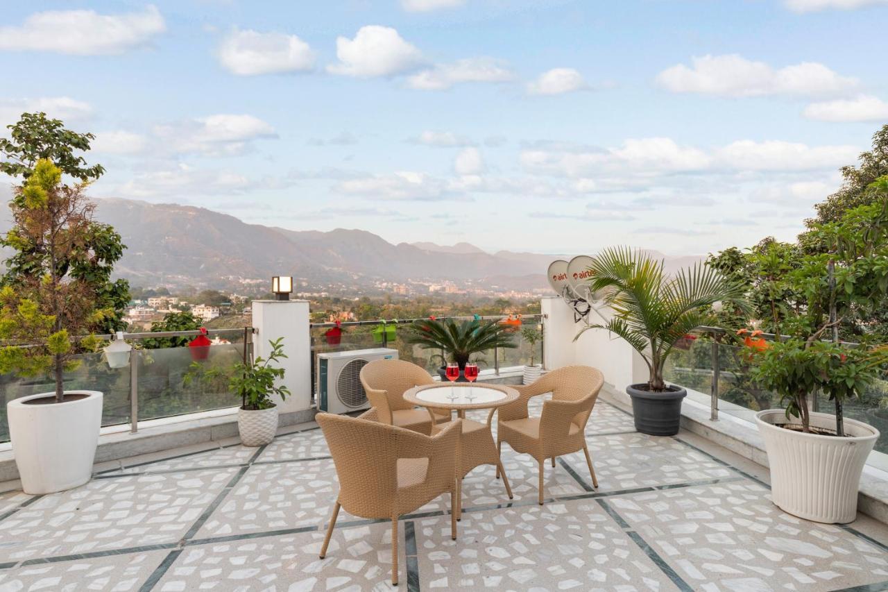 Saffronstays Asher House, دهرادون المظهر الخارجي الصورة